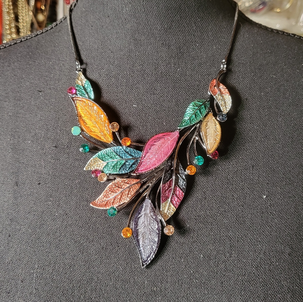 Multicolor Leaf Drop Necklace